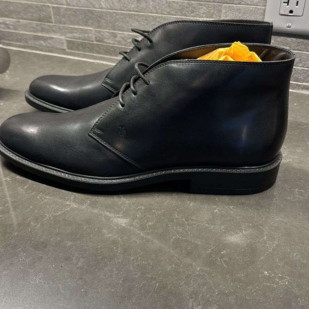 Tods Mens Low Leather Boots size 11 UK